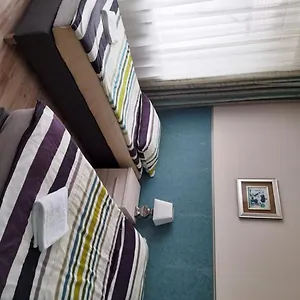 Privatunterkunft Iris